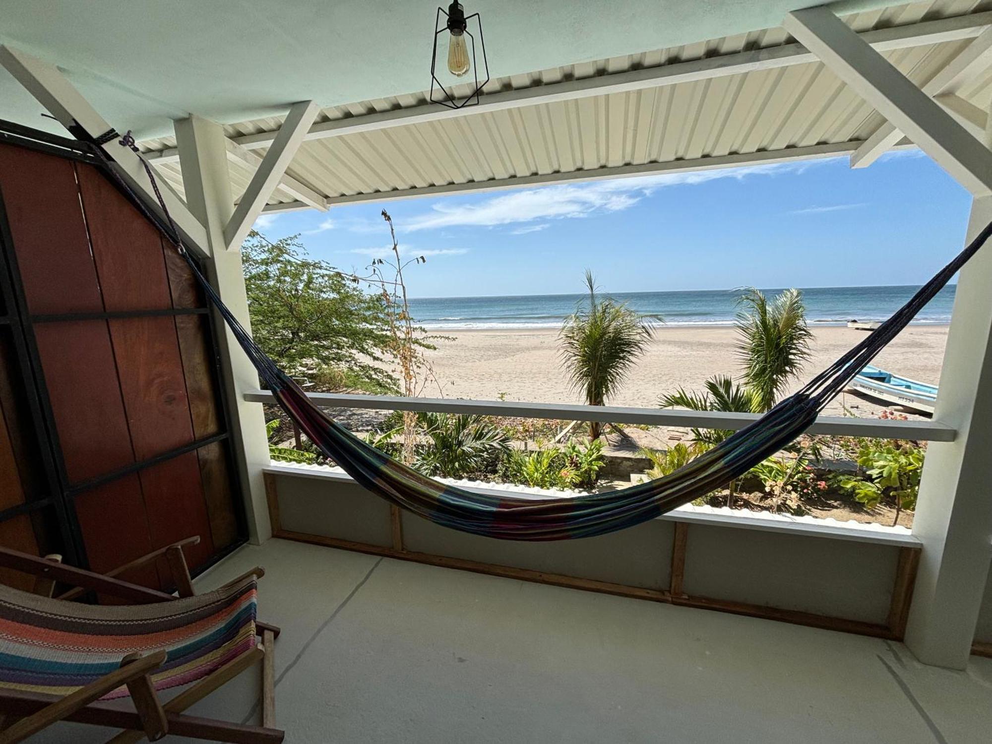 Stella Mar Oceanfront Hotel Popoyo Buitenkant foto