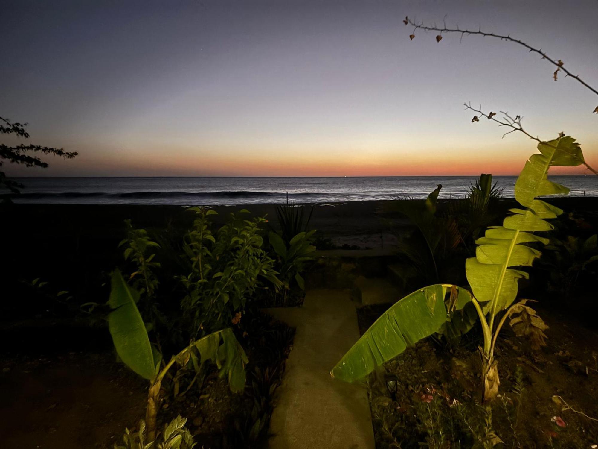 Stella Mar Oceanfront Hotel Popoyo Buitenkant foto