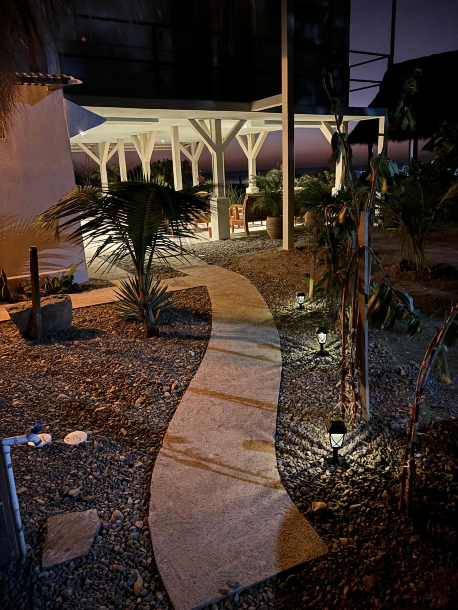 Stella Mar Oceanfront Hotel Popoyo Buitenkant foto