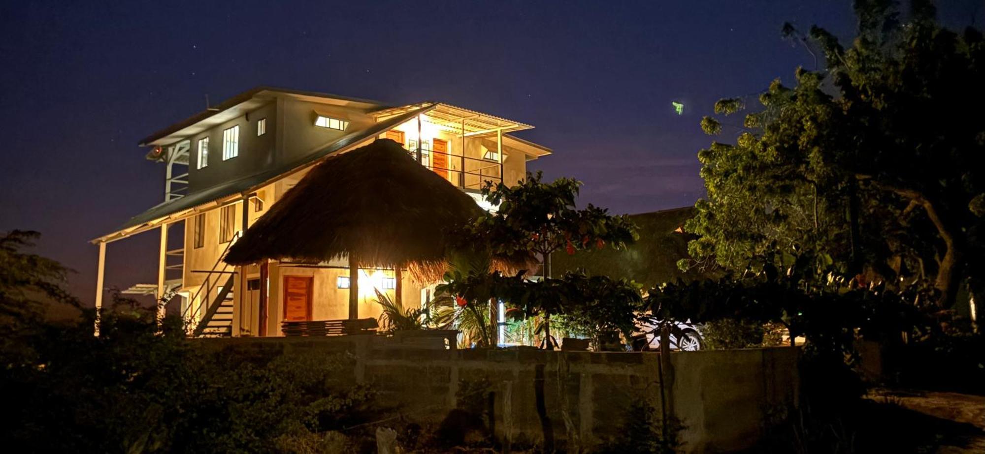 Stella Mar Oceanfront Hotel Popoyo Buitenkant foto