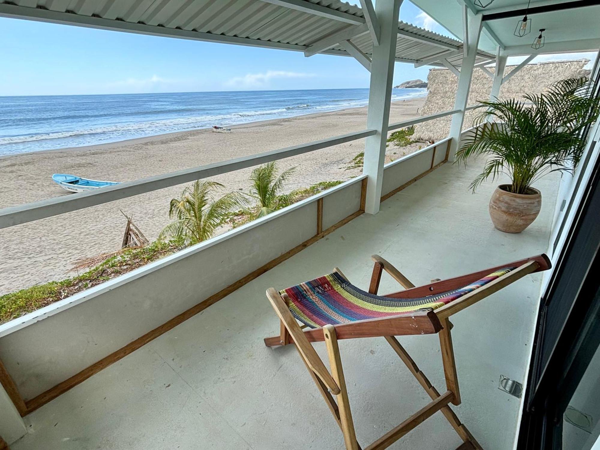 Stella Mar Oceanfront Hotel Popoyo Kamer foto