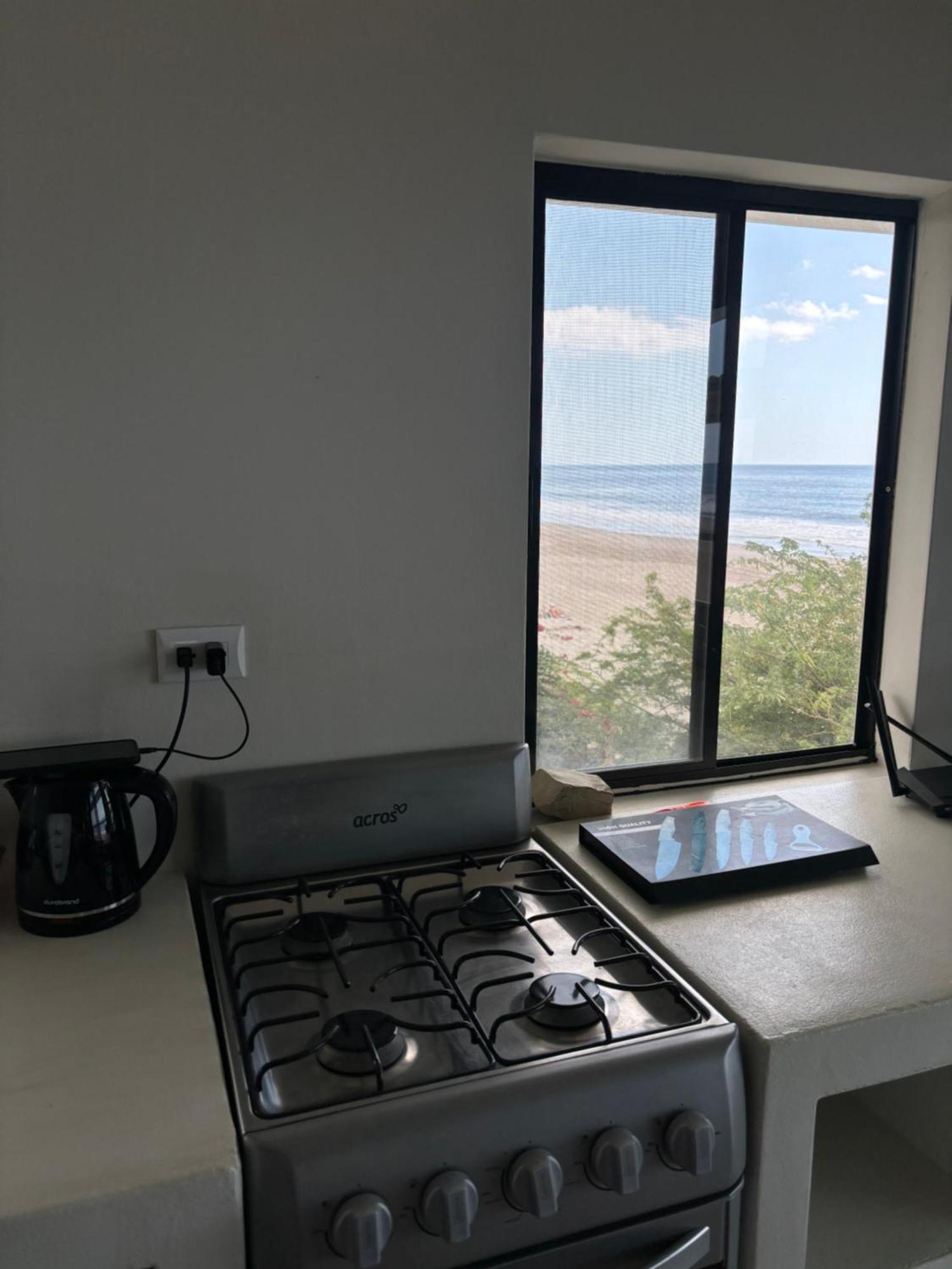 Stella Mar Oceanfront Hotel Popoyo Kamer foto
