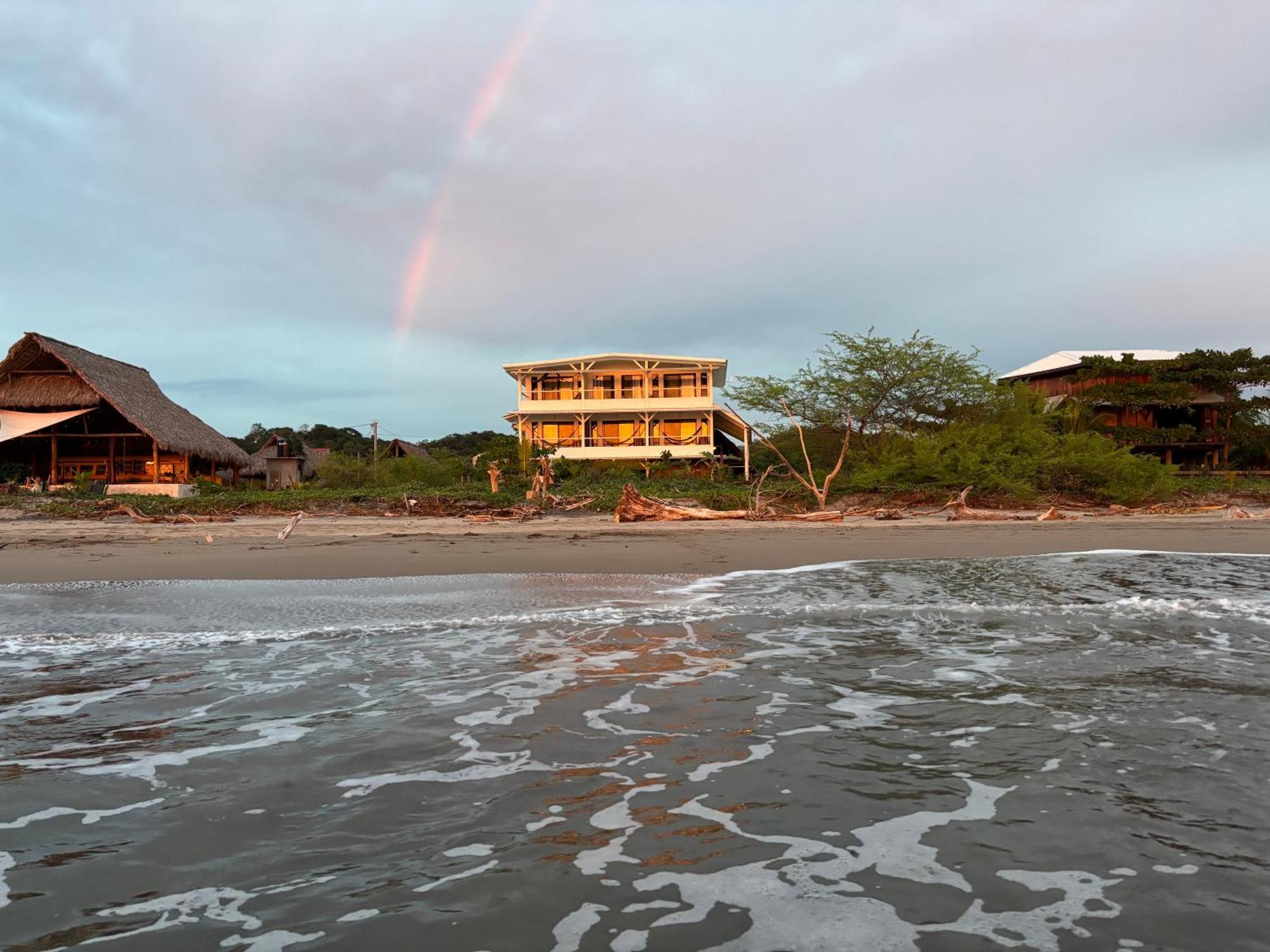 Stella Mar Oceanfront Hotel Popoyo Buitenkant foto