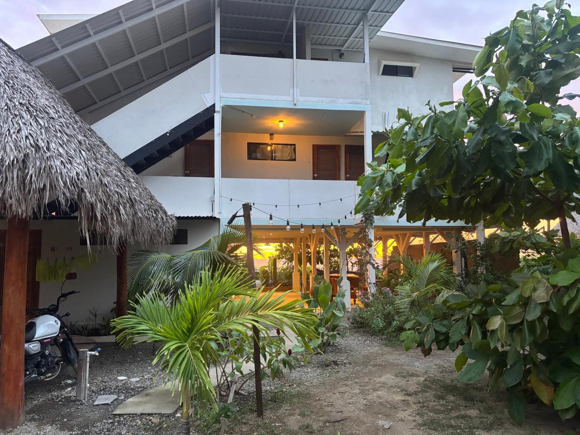 Stella Mar Oceanfront Hotel Popoyo Buitenkant foto